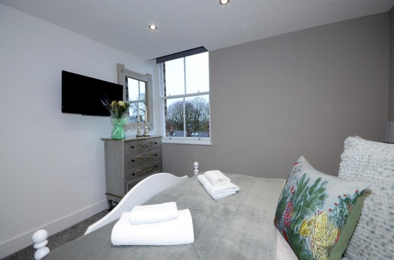 Priory Street Apartment 4 Йорк Екстериор снимка